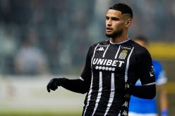 زرقان ينال اعتراف جماهير شارل لوروا