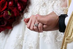 سأخلصك من عناء الدنيا.. وأغدق عليك بـ الاحترام والمودة