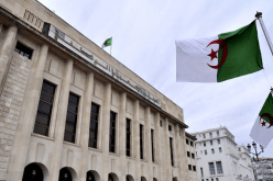 تمديد عطلة الأمومة إلى 6 أشهر