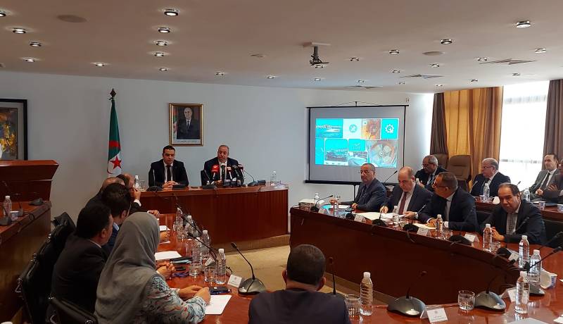 وزير الصيد.. توقيع اتفاقتين مع قطاع الصناعة لتطوير صناعة السفن