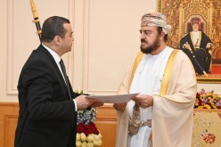 القمة العربية.. سلطان عمان يقبل دعوة الرئيس تبون