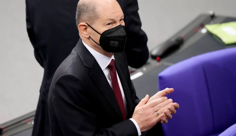 المستشار الألماني أولاف شولتس يصاب بكورونا