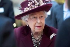 شاهد كيف قطعت القنوات البريطانية بثها للإعلان عن تدهور صحة الملكة إليزابيث