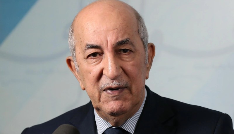 رئيس الجمهورية يصل إلى قصر الشعب للإشراف على مراسم تكريم الإعلاميين