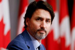 بفيديو محرج قبل جنازة الملكة إليزابيث.. رئيس الوزراء الكندي يغضب البريطانيين