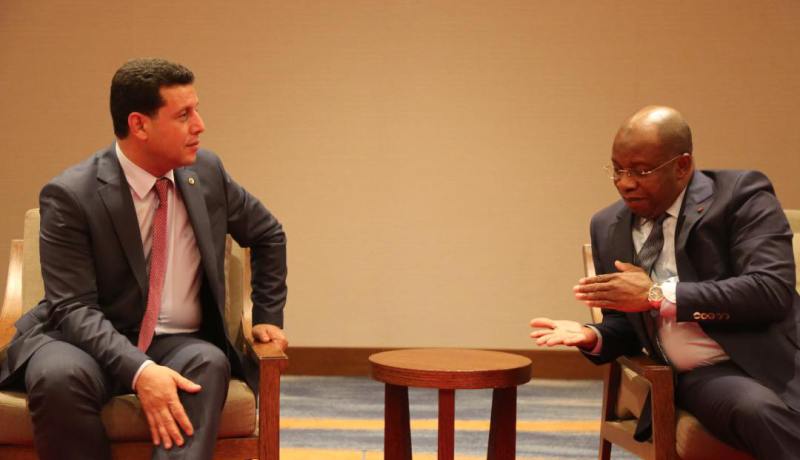 حمادي يبحث مع نظيره الإيفواري تطوير العلاقات الثنائية في قطاع السياحة