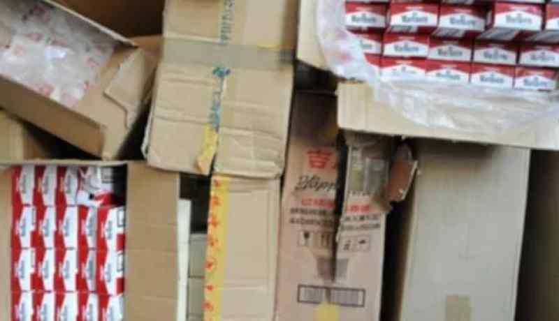 الشلف: حجز 13 ألف علبة من السجائر والشمة المقلدة