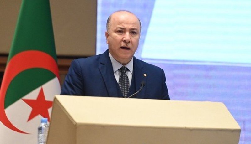 الوزير الأول يؤكد على أهمية إعطاء دفع قوي للعلاقات بين الجزائر وفرنسا