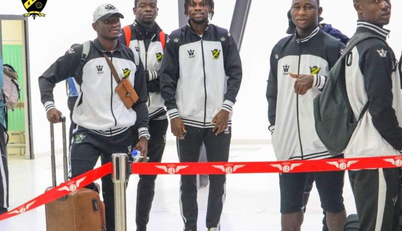 بالصور.. أسكو كارا الطوغولي يحل بالجزائر تحسبا لمواجهة شبيبة القبائل