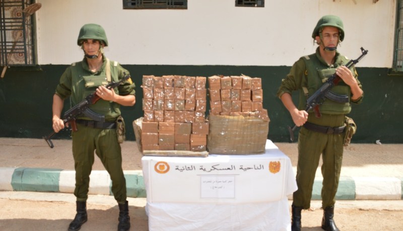 إحباط محاولة إغراق البلاد بـ14 قنطار من “الزطلة”