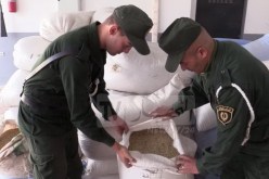 تيارت: الدرك يحجز 100 قنطار من الشعير و3 آلاف علبة من السجائر الأجنبية