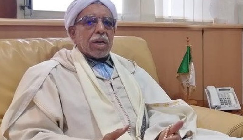 الخليفة العام للطريقة التيجانية يبارك توقيع الفصائل الفلسطينية لوثيقة “إعلان الجزائر”