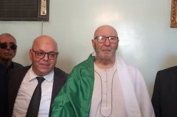 وزير المجاهدين يزور الضابط السابق في الجيش الوطني بعلوج
