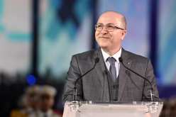 الوزير الأول يدعو الجالية بواشنطن إلى المساهمة في بناء الجزائر الجديدة