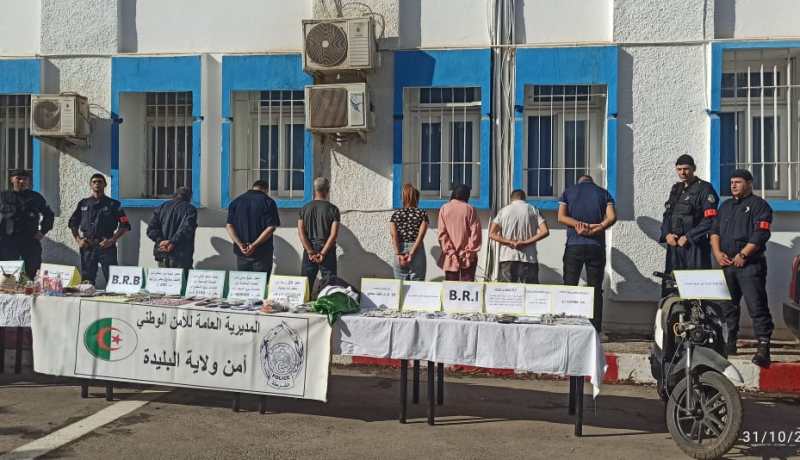 خنشلة: توقيف ثلاث أشخاص وحجز أزيد من 29 ألف قرص مهلوس