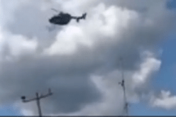 بالفيديو.. سقوط غريب لطائرة مروحية في المكسيك