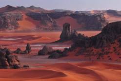 صحراء الجزائر تسحر الأجانب