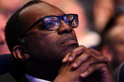 بعد 38 يوما من تعيينه.. إقالة وزير المالية البريطاني