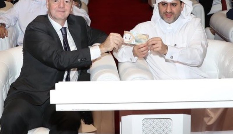 بالصور.. قطر تصدر عملات تذكارية خاصة بمونديال 2022