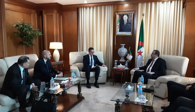 الجزائر وألمانيا: تطوير التعاون في التنقيب عن النفط