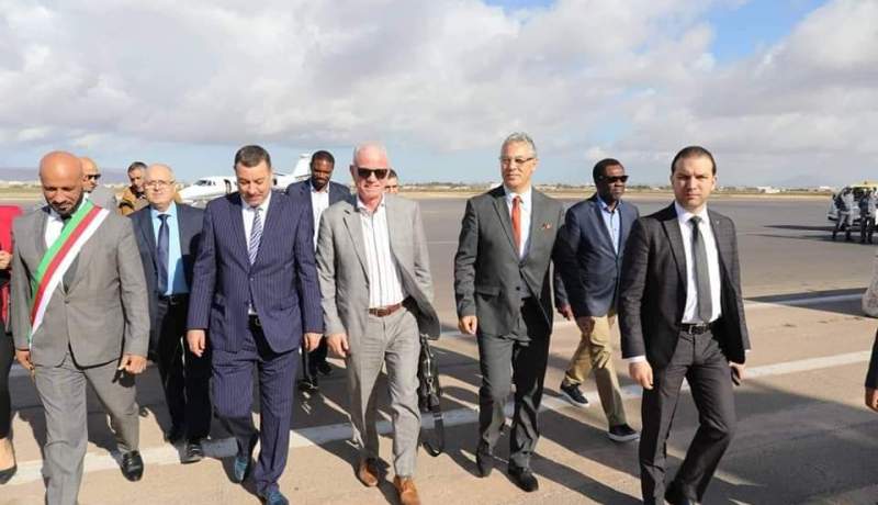 بالصور.. الأمين العام للكاف يحل بوهران في زيارة تفقدية تحسبا لـ” الشان”