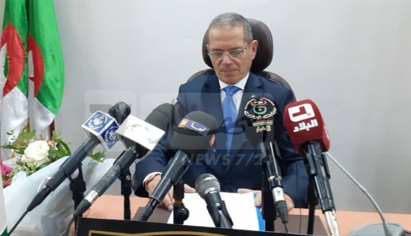 وزير الفلاحة: الجزائرمستعدة للتعاون من أجل مكافحة الجراد بالمنطقة الغربية