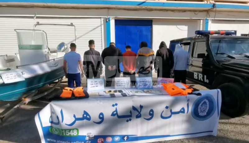 وهران: الإيقاع بمنظمي رحلات “الحرڨة” من بينهم 4 سوريين