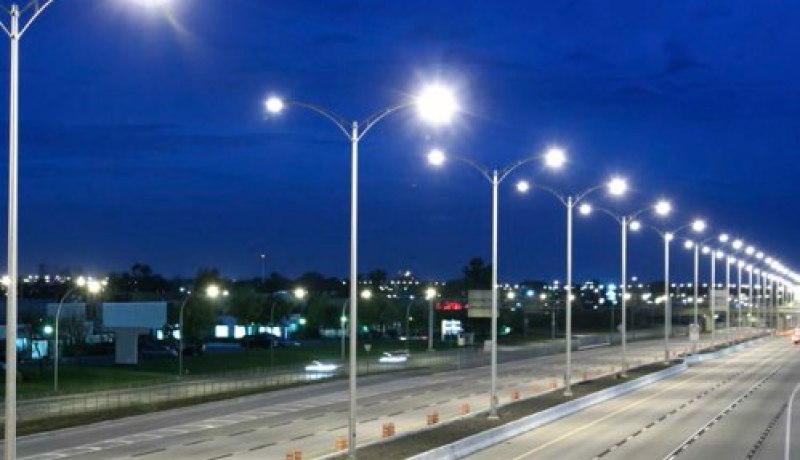 100 مليون دولار سنويا تكلفة الإنارة العمومية بالجزائر