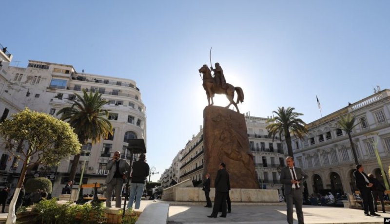 بوشطارة.. الجزائر حققت الاستقرار الاقتصادي
