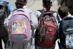حملات تفتيش لمراقبة تطبيق تخفيف وزن المحفظة.. وزيارات فجائية ليلا ونهارا
