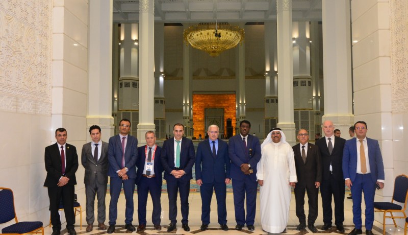 بالصور.. رئيس البرلمان العربي يزور جامع الجزائر