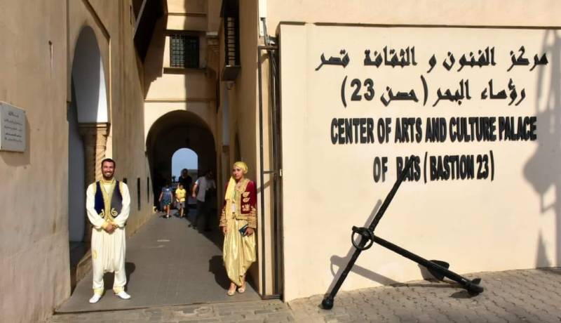 بالصور.. ضيوف القمة العربية يزورون قصر رياس البحر بالعاصمة