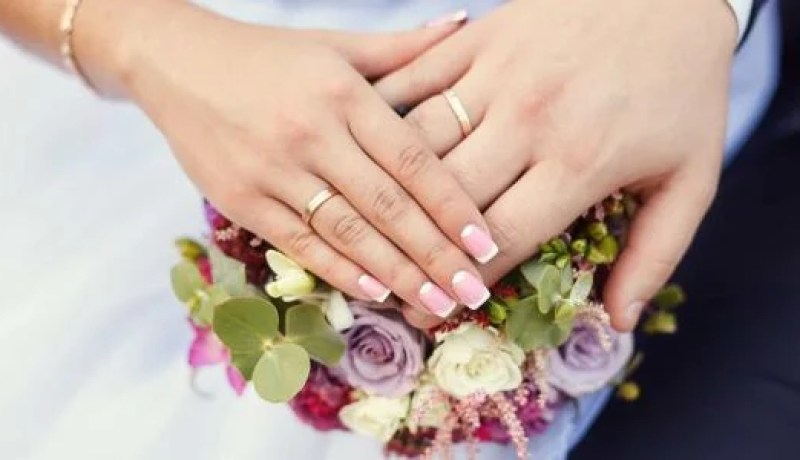 جميلة محترمة.. أتمنى أن أكمل حياتي إلى جانب رجل محترم
