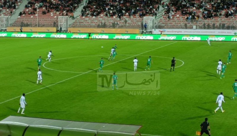 بالصور.. محليو الخضر ينهون الشوط الأول بالتعادل أمام السنغال