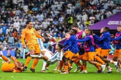 الفيفا تفتح تحقيقاً بسبب ماحدث في مباراة الأرجنتين ضد هولندا