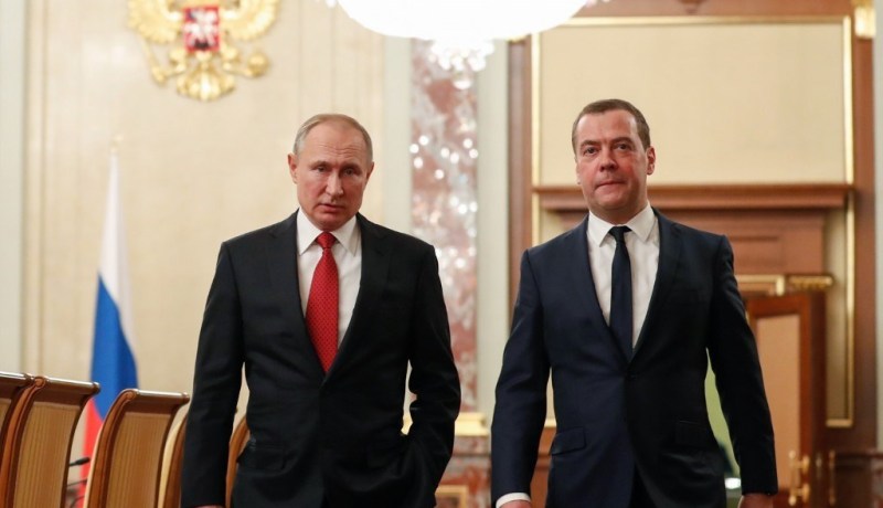 روسيا..بوتين يعين مدفيديف نائبا أولا لرئيس اللجنة العسكرية الصناعية