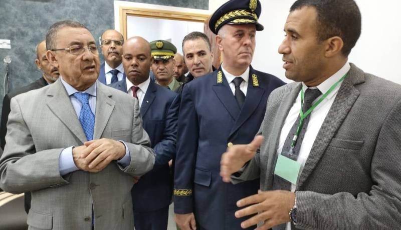 وزير الداخلية: الأولوية للمشاريع ذات الصلة بالمواطن بالولايات المستحدثة بالجنوب