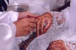 زوج صالح يأخذ بيدها ويمنحها الإستقرار والإحتواء