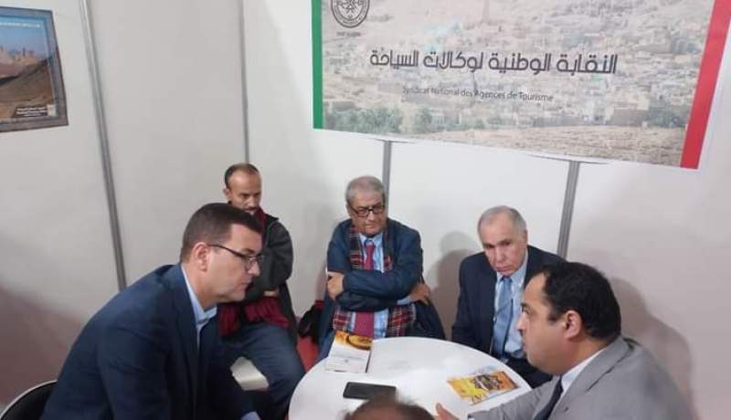 مدير الجوية الجزائرية يتشاور مع نقابات الوكالات السياحية