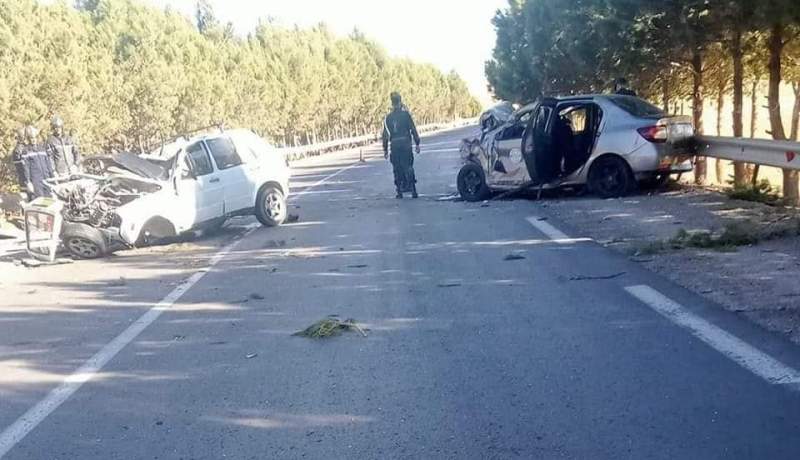 تيارت .. قتيلان و 4 جرحى في إصطدام بين سيارتين بفرندة