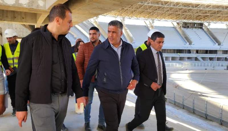 بالصور.. بلعريبي يتفقد ملعب الدويرة ويبرمج اجتماع لتقييم الأشغال