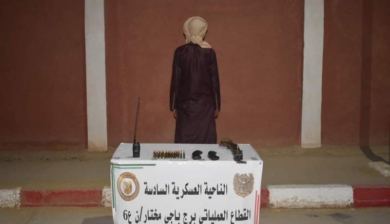 الإرهابي مهري ماء العينين يسلم نفسه ببرج باجي مختار