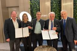 بالصور.. الفاف توقع اتفاقية شراكة مع الاتحاد النرويجي لكرة القدم