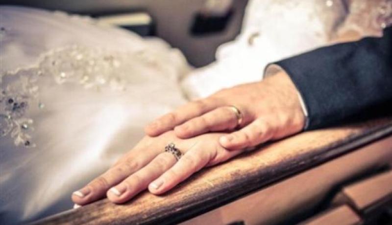 زوجة صادقة وحنونة فقط.. تعي ما لها وما عليها من مسؤوليات