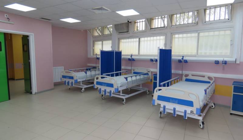 وزير الصحة.. مستشفيات عمومية بـ”عتاد جد متطور” ورقم تعريفي لكل مريض