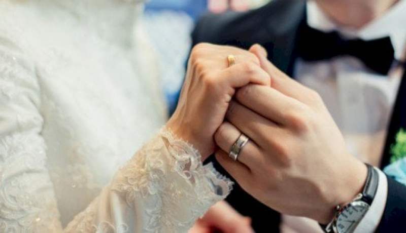 موظفة مستقرة تريد أن تحمل لقب زوجة لرجل حنون