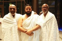 فيديو.. دي جي خالد يزور مكة ويذرف الدموع