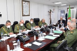 الرئيس تبون يعقد اجتماعا بمقر وزارة الدفاع الوطني