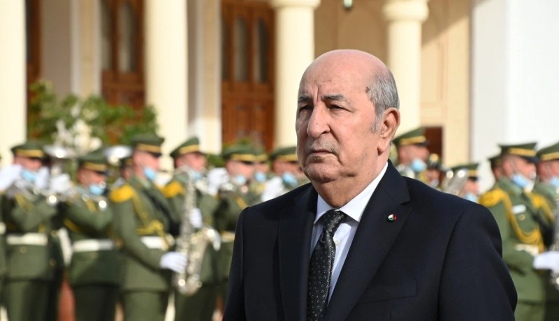 رئيس الجمهورية يمنح وسام الاستحقاق الوطني بدرجة عهيد للمجاهدين عبد الله دباغ وعثمان دمارجي