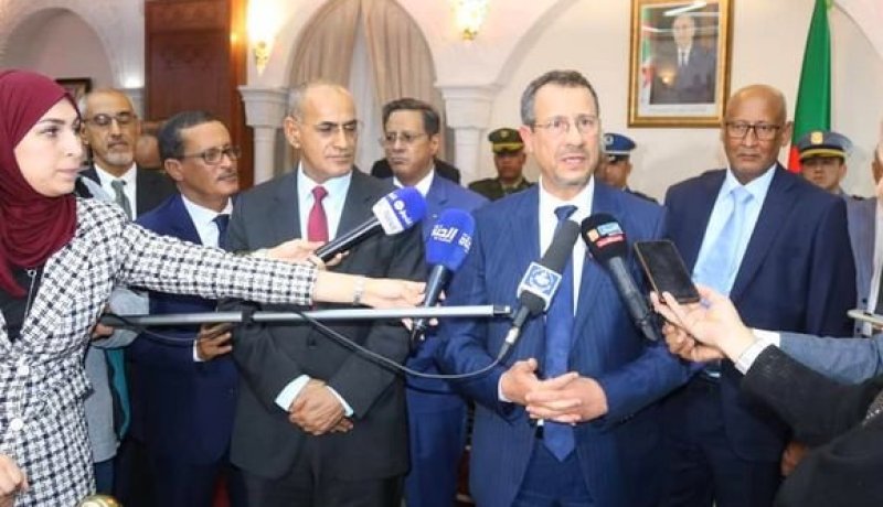 رخروخ: إطلاق الدراسات التقنية لمشروع طريق “تندوف _ الزويرات” الأيام المقبلة